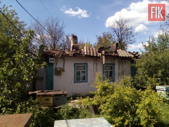24 травня о 12:06 до Служби порятунку «101» надійшло повідомлення про пожежу на території приватного домоволодіння на вул. Пушкіна в с. Седнівка Устинівського району.