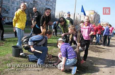 Кировоград: тысячи жителей города вышли на улицу (фоторепортаж)