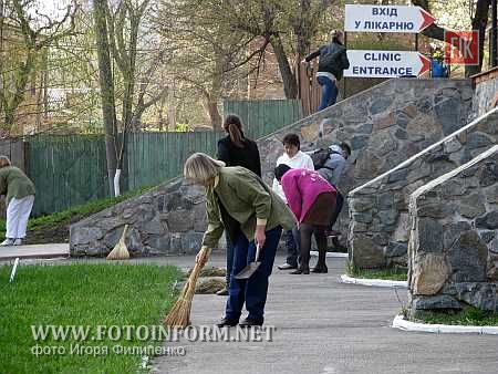 Кировоград: тысячи жителей города вышли на улицу (фоторепортаж)