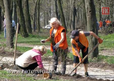 Кировоград: тысячи жителей города вышли на улицу (фоторепортаж)