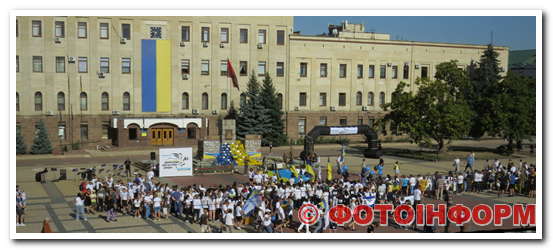 У Кропивницькому відбувся Всеукраїнський забіг «Шаную воїнів, біжу за героїв України» (ВІДЕО) - Портал Фотоінформ
