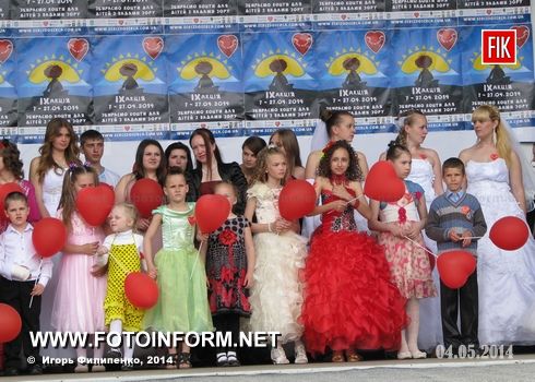 Кировоград состоялся парад невест (фоторепортаж)