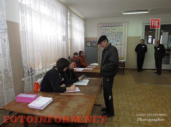 Сегодня, 15 ноября, в Кировограде проходит второй тур выборов мэра города.