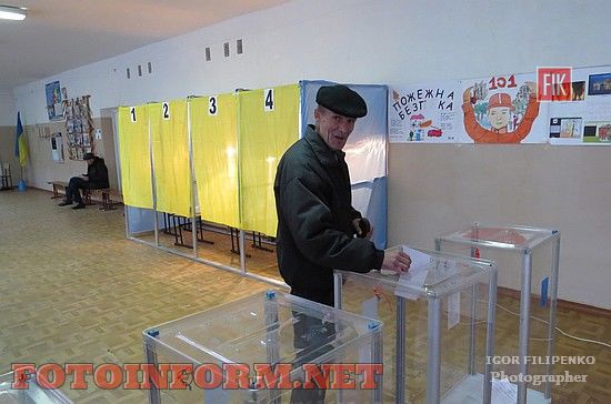 Сегодня, 15 ноября, в Кировограде проходит второй тур выборов мэра города.