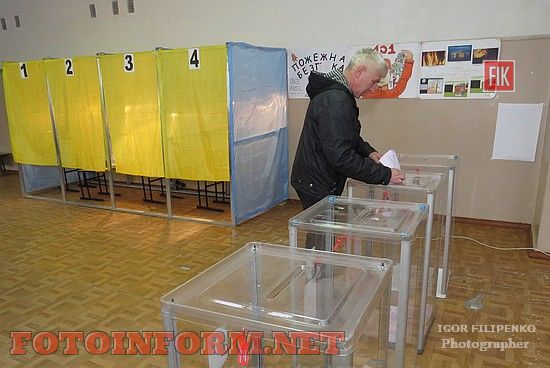 Сегодня, 15 ноября, в Кировограде проходит второй тур выборов мэра города.