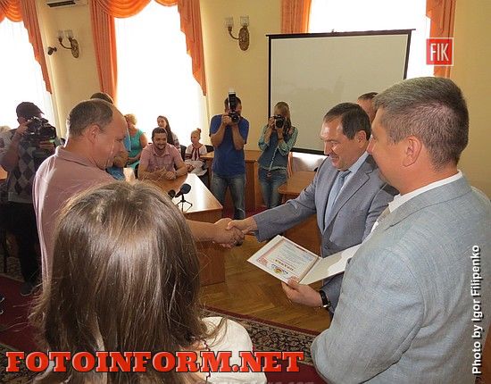 Кропивницкий: в горсовете поздравили строителей (ФОТО) Андрей Райкович, Александр Грабенко, Виктор Ксенич , фото игоря Филипенко