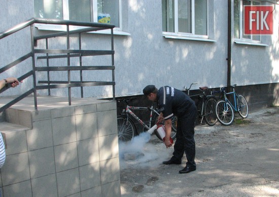 Вчорашній ранок у головному відділенні ПриватБанку на Преображенській видався зовсім не нудним