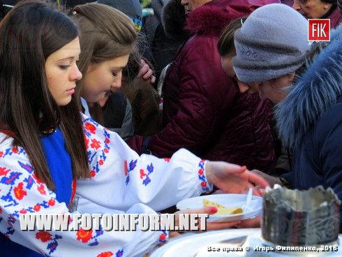 В Кировограде прошли массовые гулянья (фоторепортаж)