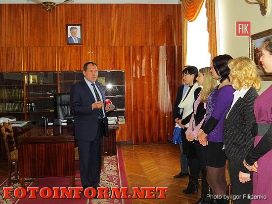 Кировоград: мэр вручил печати и штампы инспекторам, Андрей Райкович, Лейбенко, кировоградский городской совет, фото игоря Филипенко