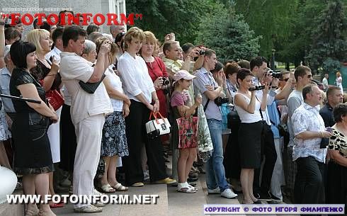 Лучшие кировоградские выпускники получили золото и серебро (ФОТОРЕПОРТАЖ)