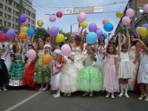 Парад наречених «Наречені за добро!» (ФОТО)