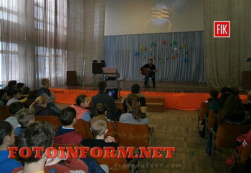 Кіровоград: волонтерство - стиль життя, родину Володимира та Людмили Бурків, Валентина Самонова, загальноосвітня школа ІІ-ІІІ ступенів № 10, селищі Новому 