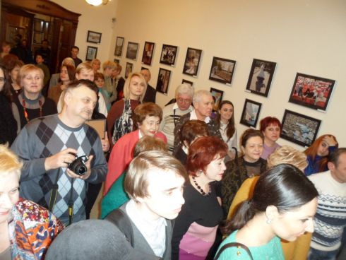 Вчера, 3 марта, владелец Кировоградской галерее «Елисаветград» Николай Цуканов выступил в новом амплуа, представив свои фотоработы в экспозиции, под названием «Так умеет каждый».