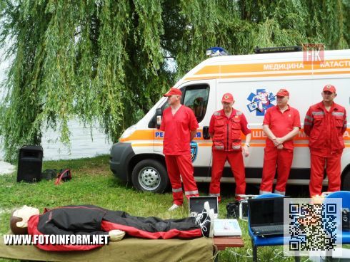 В этом году на территории нашей области зафиксировано 25 официальных мест отдыха на водоемах. Об этом было сообщено во время выездного брифинга на тему: «Безопасность отдыха на водоемах », который состоялся в микрорайоне Новониколаевка на речке Ингул.