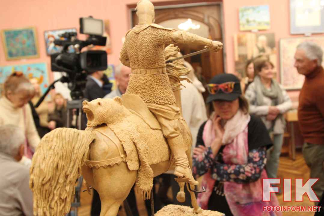 Відкриття виставки «На боці світла» у Музеї мистецтв Кропивницького, фото Ігоря Філіпенка