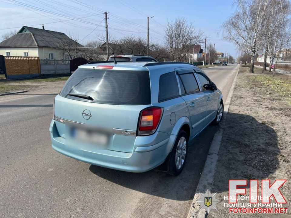 автомобіль Opel Astra на місці аварії в Малій Висці