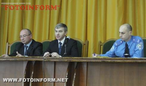 Представники ОВС та банківських установ обговорили питання організації охорони банків (ФОТО)