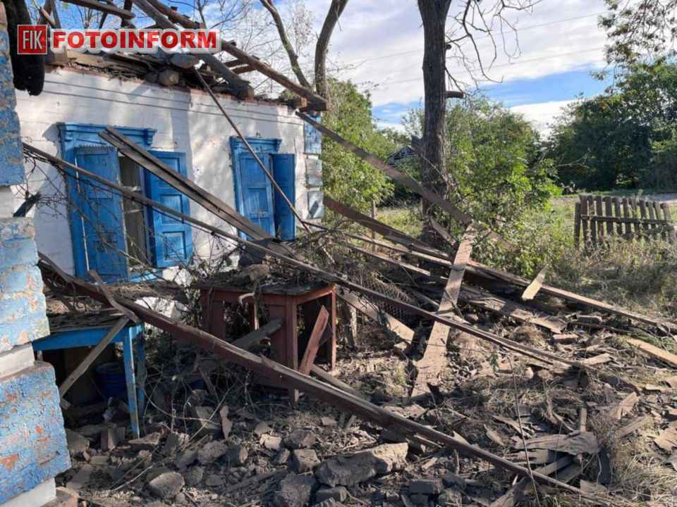 пошкоджений житловий будинок в Олександрійському районі Кіровоградської області після ворожої атаки