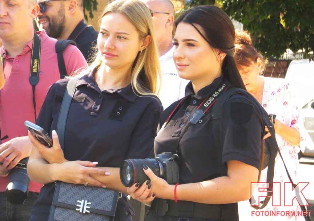 У Кропивницькому біля пам’ятника Шевченку пройшли урочистості до 35-ї річниці Незалежності, фото Ігоря Філіпенка