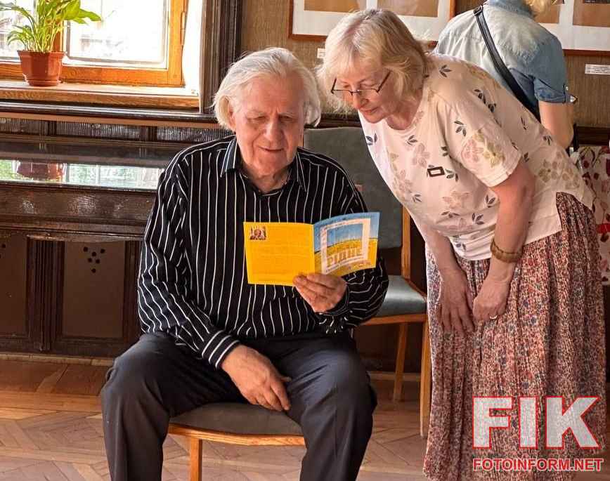Відкриття персональної виставки графіки Оксани Самійленко РІДНЕ у музеї Осмьоркіна у Кропивницькому