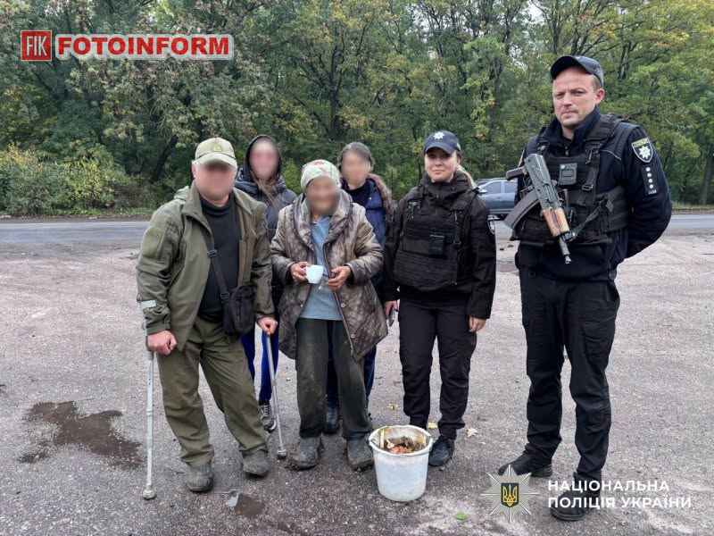 Поліцейські та волонтери знайшли зниклу 73-річну жінку в лісі на Кіровоградщині