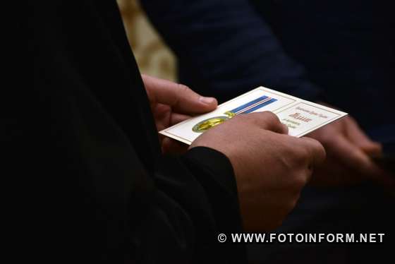 Єпископ Кропивницький і Голованівський Православної церкви України Марк та представники духовенства ПЦУ провели панахиду за загиблими воїнами України.