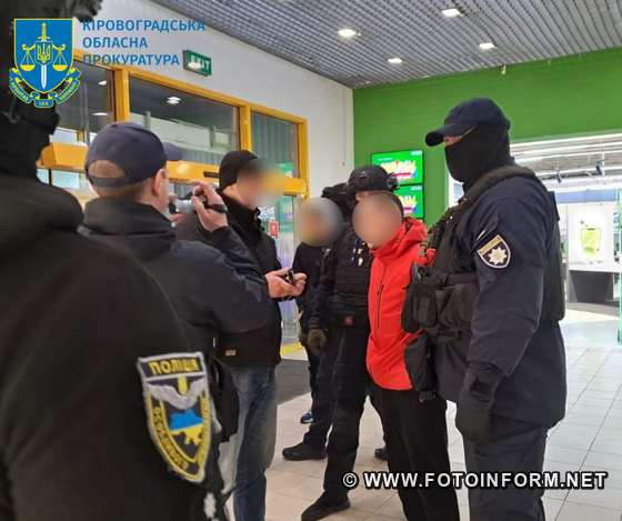 У Кропивницькому чоловік займався незаконним переправленням військовозобов’язаних за кордон
