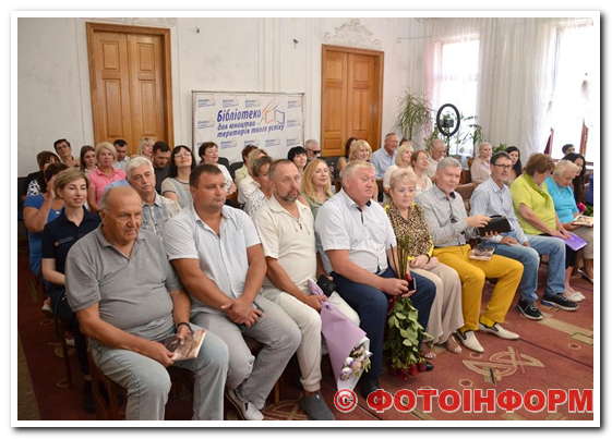 У Кропивницькому Тетяна Гербіченко презентувала дебютну книгу поезій