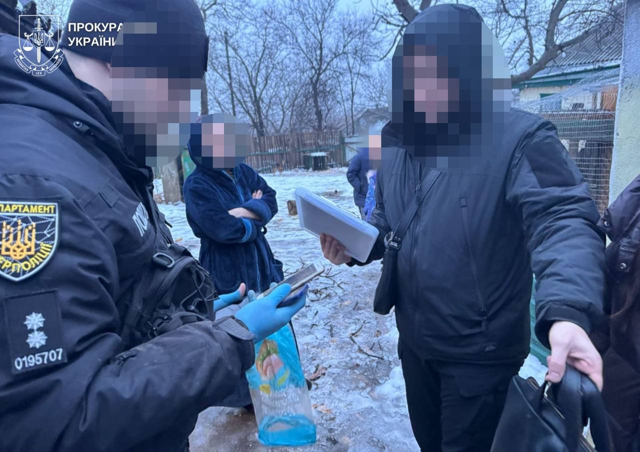 Правоохоронці проводять затримання учасників шахрайської групи на Кіровоградщині