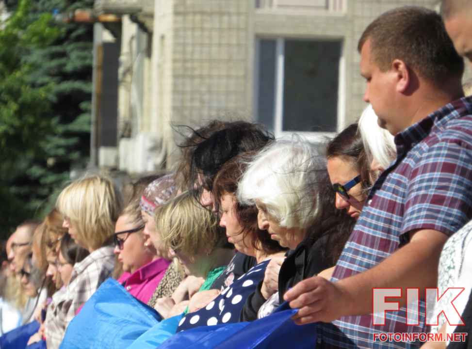 Церемонія прощання із загиблими воїнами ЗСУ на площі Героїв Майдану у Кропивницькому