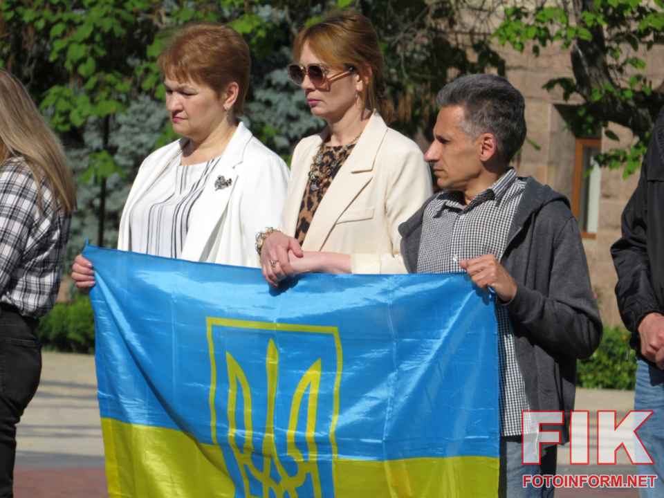 Церемонія прощання із загиблими воїнами на площі Героїв Майдану у Кропивницькому