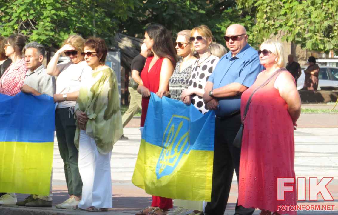 Церемонія прощання із загиблими захисниками України на площі Героїв Майдану у Кропивницькому, фото Ігоря Філіпенка