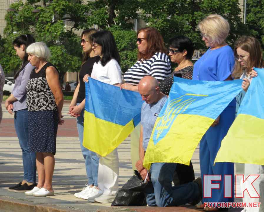 Кропивницький провів у в останню путь чотирьох захисників України: Артема Бабенка, Миколу Заруднього, Сергія Гутка та Юрія Зелінського