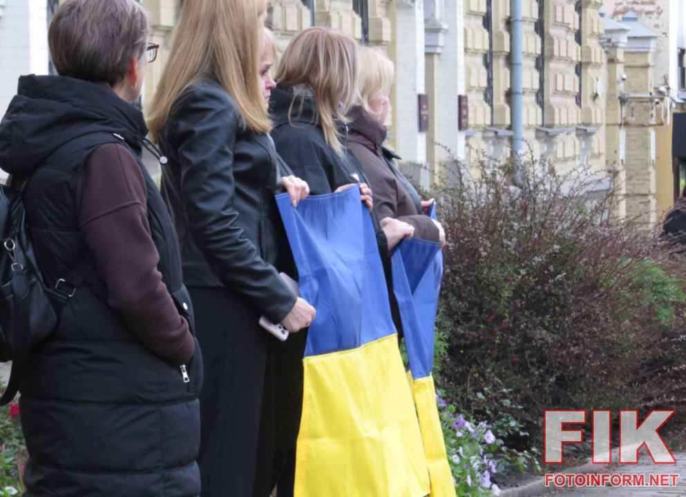 Прощання з полеглими Захисниками України Віталієм Романовим, Олександром Дяченком та Григорієм Мовчаном у Кропивницькому, фото Ігоря Філіпенка