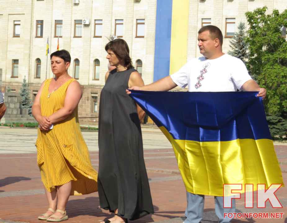 Кропивницький провів у в останню путь чотирьох захисників України: Артема Бабенка, Миколу Заруднього, Сергія Гутка та Юрія Зелінського