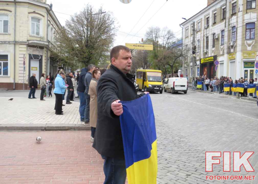 Церемонія прощання із загиблими захисниками України на площі Героїв Майдану, Кропивницький, 16 квітня 2026 року.