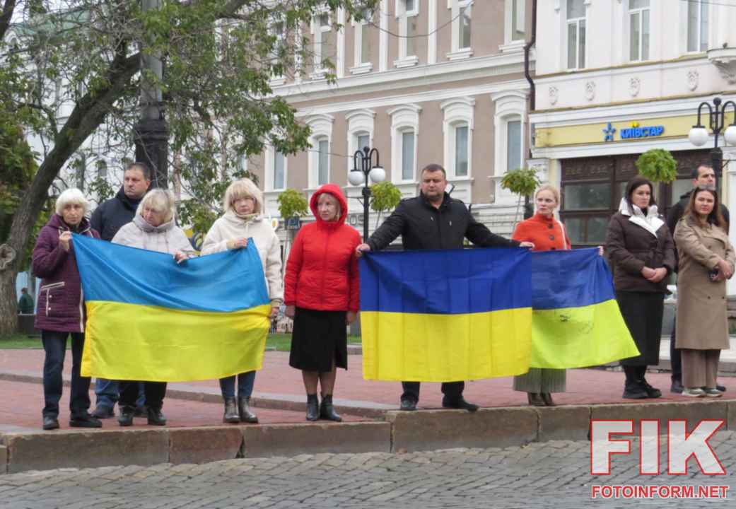 Прощання з полеглими Захисниками України Віталієм Романовим, Олександром Дяченком та Григорієм Мовчаном у Кропивницькому, фото Ігоря Філіпенка
