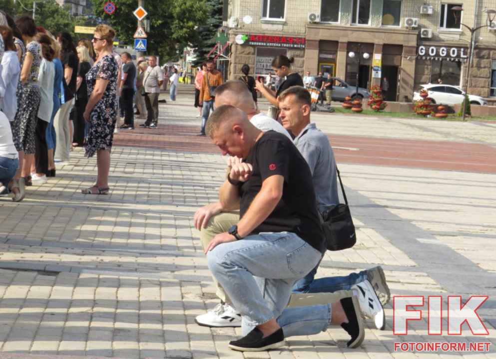 Церемонія прощання з загиблими захисниками Олександром Пархоменком та Віктором Гуралюком у Кропивницькому