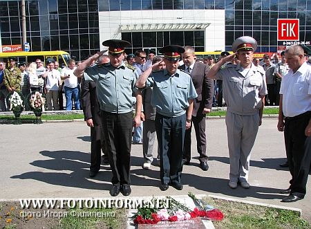 Кировоград: в городе отметили День пограничника (фоторепортаж)