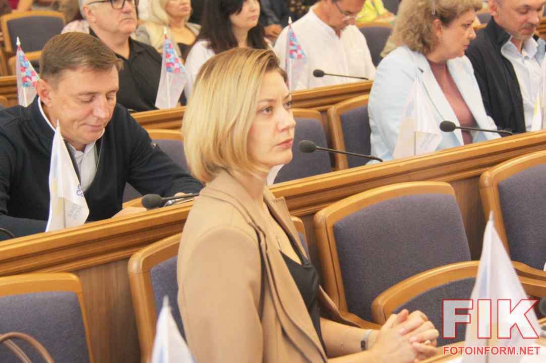 Засідання 33-ї сесії Кіровоградської обласної ради за участі керівництва ОВА та депутатів, фото Ігоря Філіпенка