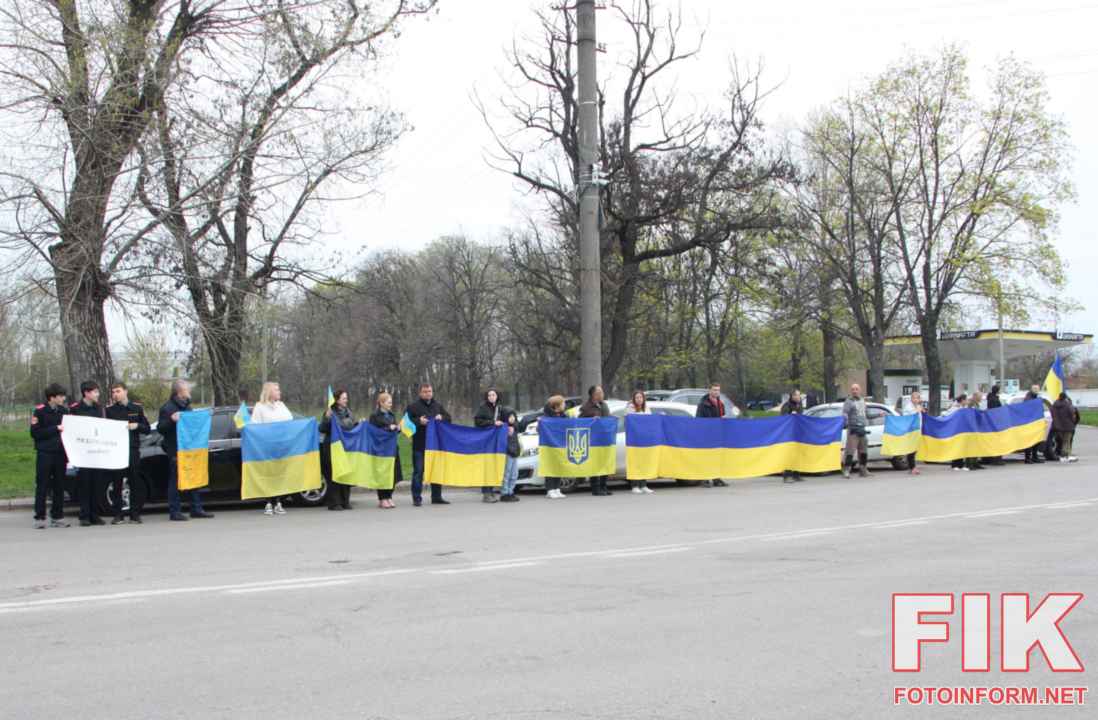 Зустріч звільненого з російського полону військового Євгена Коденця у Кропивницькому, квітень 2026 року.
