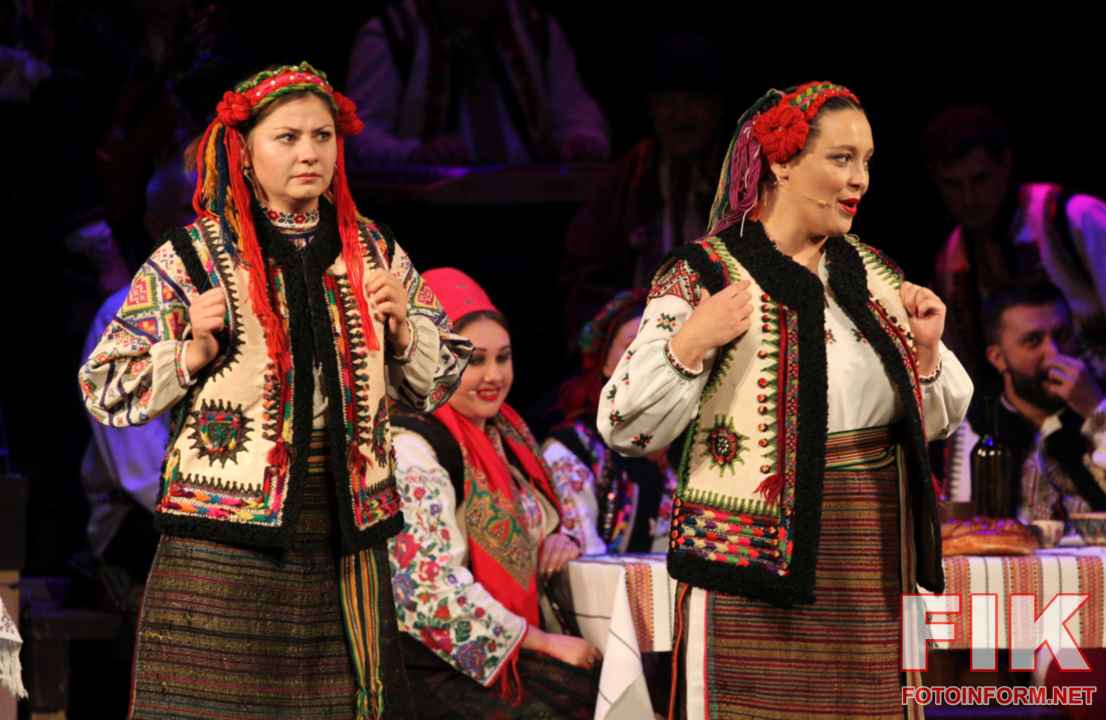 «Гуцульське весілля» Івано-Франківського драмтеатру на фестивалі «Вересневі самоцвіти» у Кропивницькому, фото Ігоря Філіпенка