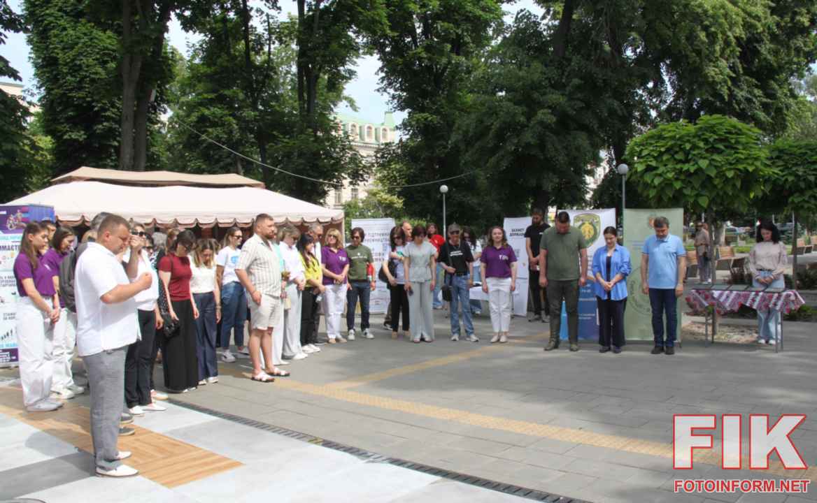 Благодійний ярмарок ветеранського бізнесу Сила досвіду у Центральному сквері Кропивницького , фото Ігоря Філіпенка