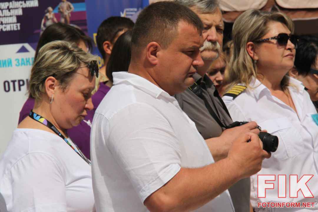 Благодійний ярмарок ветеранського бізнесу Сила досвіду у Центральному сквері Кропивницького , фото Ігоря Філіпенка