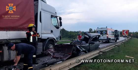 Бійці 12-ї пожежно-рятувальної частини м. Олександрія залучались на ліквідацію наслідків ДТП.
