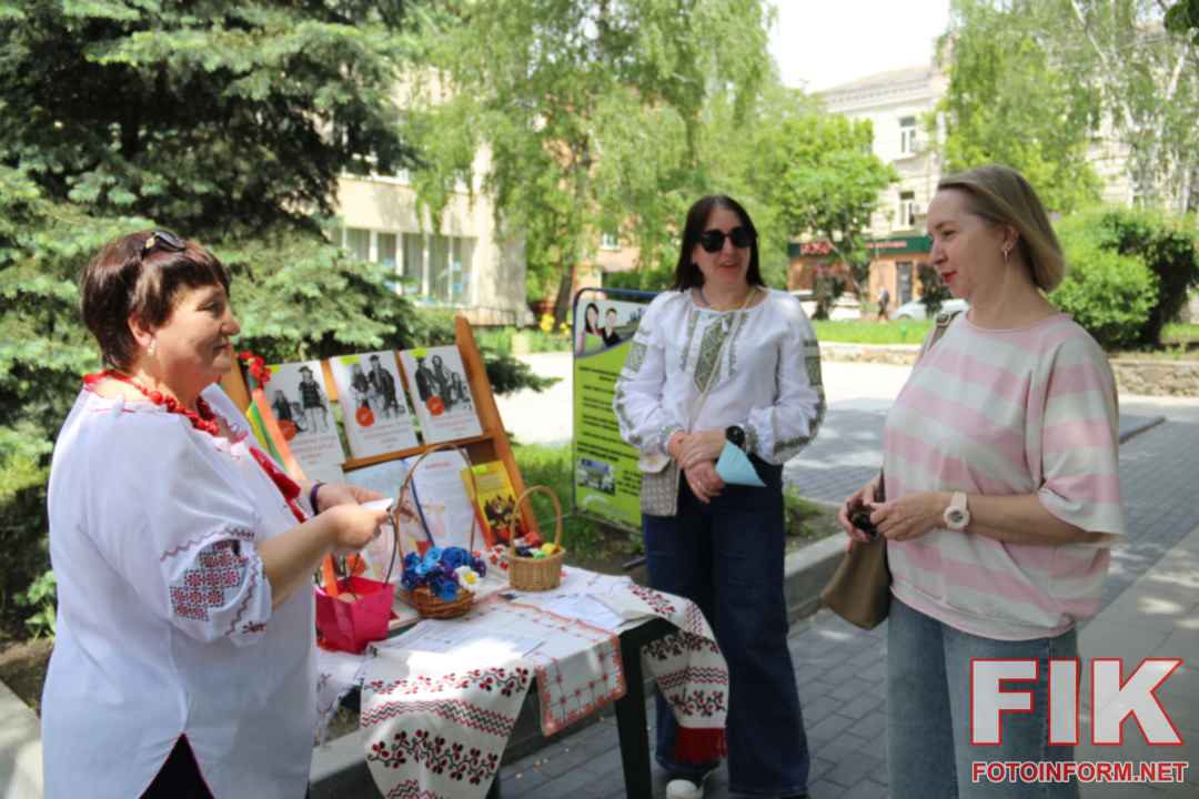 унікальні виставки у Бібліотеці Чижевського