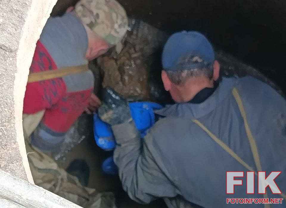 Аварійно-ремонтні роботи на мережі водопостачання ОКВП Дніпро-Кіровоград у Кропивницькому