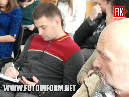 Кировоградцы активно принимают активное участие в голосованиии