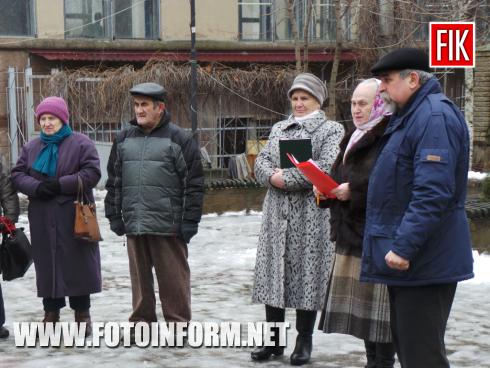 Сьогодні, 30 січня,біля приміщення Великої хоральної синагоги зібралися представники обласної та міської влади, молодь, члени єврейської та інших діаспор щоб вшанувати трагічно загиблих євреїв