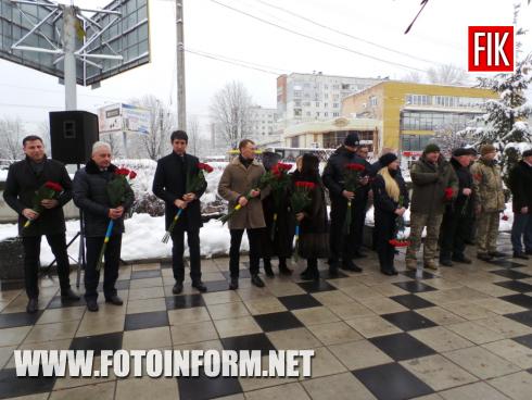 Сьогодні, 14 грудня, біля пам`ятника «Жертвам Чорнобиля» відбулося вшанування учасників ліквідації наслідків аварії на Чорнобильській атомній електростанції.
